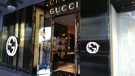 gucci santana row